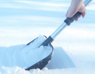 SnowShovel1